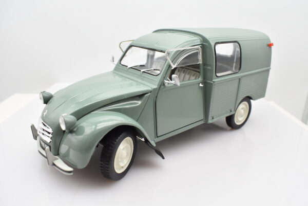 Modellino auto scala 1:18 CITROEN 2 CV CAMIONETTE diecast solido collezione - immagine 9