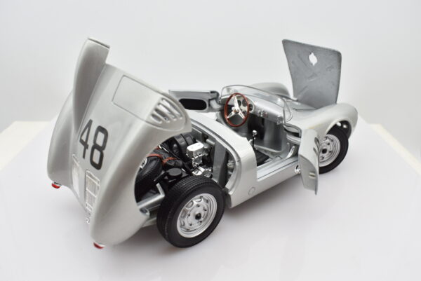 Modellino auto scala 1:18 PORSCHE 550 A SPYDER diecast modellismo da collezione - immagine 5