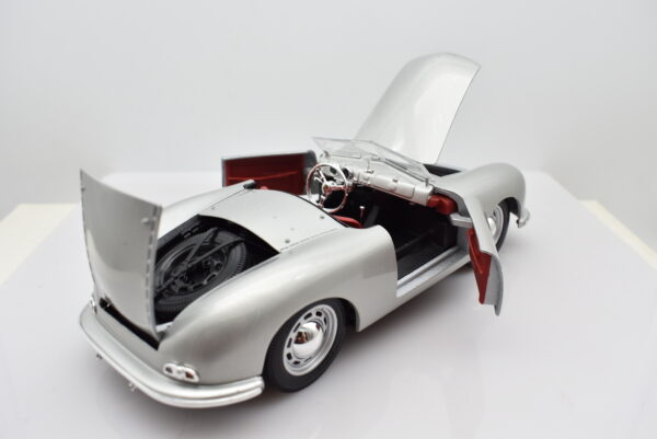Modellino auto scala 1:18 PORSCHE 356 ROADSTER diecast modellismo da collezione - immagine 5