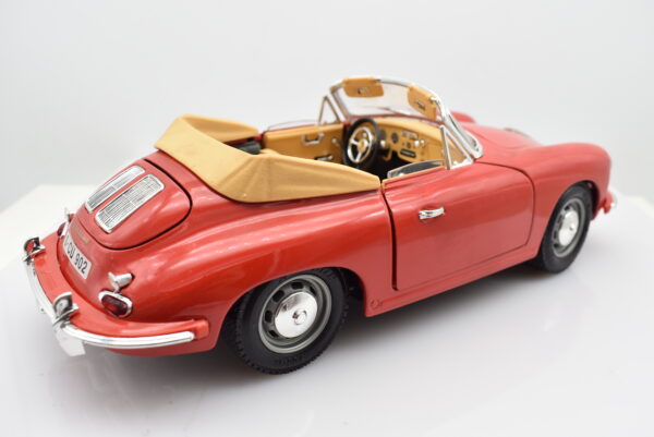 Modellino auto scala 1:18 PORSCHE 356 B diecast modellismo da collezione - immagine 6