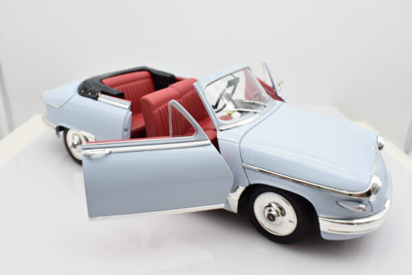 Modellino auto scala 1:18 PANHARD PL17 CABRIOLET diecast modellismo da collezione - immagine 5