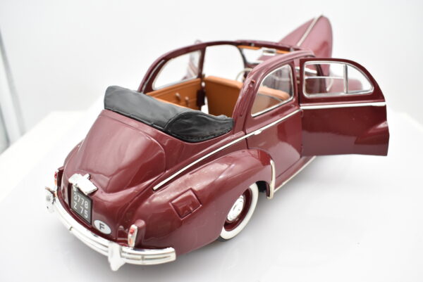 Modellino auto scala 1:18 PEUGEOT 203 diecast modellismo da collezione - immagine 3