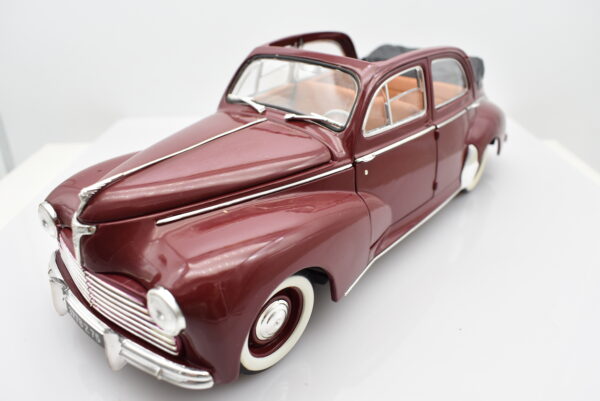 Modellino auto scala 1:18 PEUGEOT 203 diecast modellismo da collezione - immagine 6