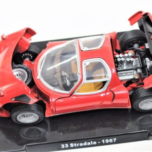 Modellino auto ALFA ROMEO 33 STRADALE scala 1:24 diecast modellismo da collezione