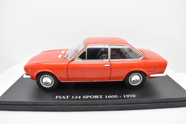Modellino auto fiat 124 sport scala 1:24 diecast modellismo da collezione - immagine 8