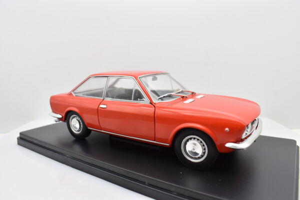 Modellino auto fiat 124 sport scala 1:24 diecast modellismo da collezione - immagine 5