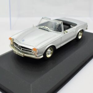 Modellino auto scala 1:43 MERCEDES 230 SL diecast modellismo da collezione