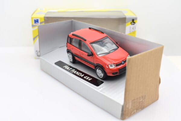 Modellino auto Fiat Panda 4x4 scala 1:43 diecast da collezione - immagine 2