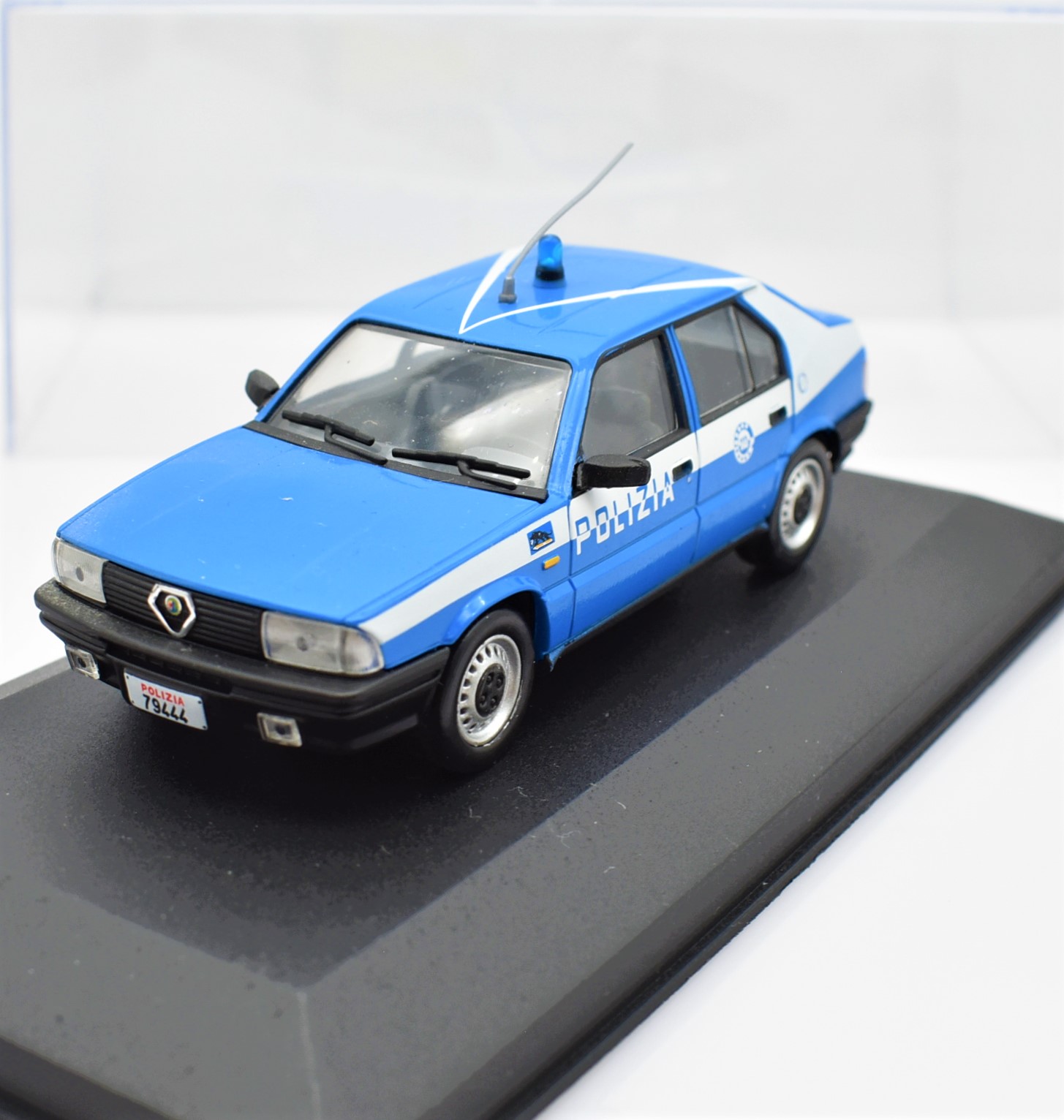 Modellini auto POLIZIA scala 1:43 ALFA 33 QV diecast collezione