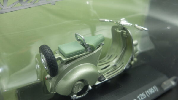 Modellini vespa HOFFMANN 125 scala 1:18 modellismo da collezione - immagine 3