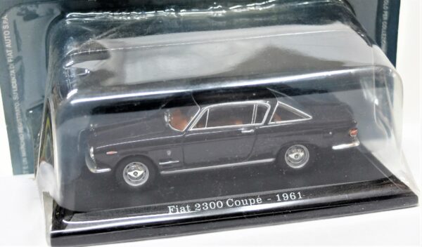 Modellino auto scala 1:43 FIAT 2300 COUPE diecast collezione da edicola - immagine 4