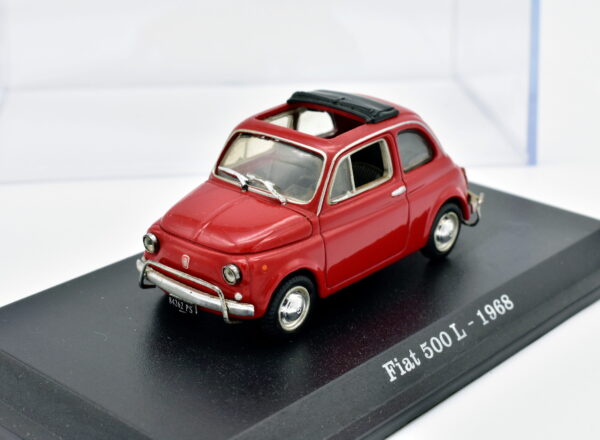Modellino auto scala 1:43 FIAT 500 L diecast collezione da edicola