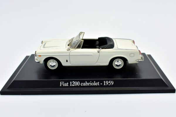 Modellino auto scala 1:43 FIAT 1200 CABRIOLET diecast collezione da edicola - immagine 2