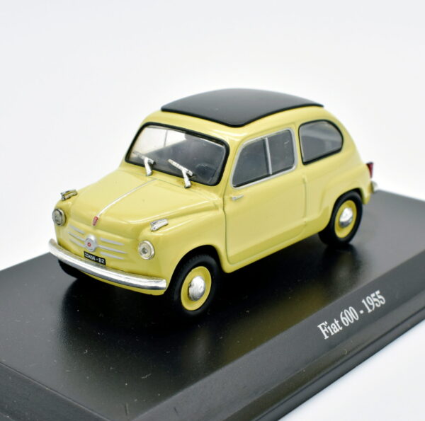 Modellino auto scala 1:43 FIAT 600 diecast collezione da edicola