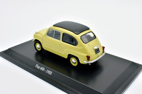 Modellino auto scala 1:43 FIAT 600 diecast collezione da edicola - immagine 3