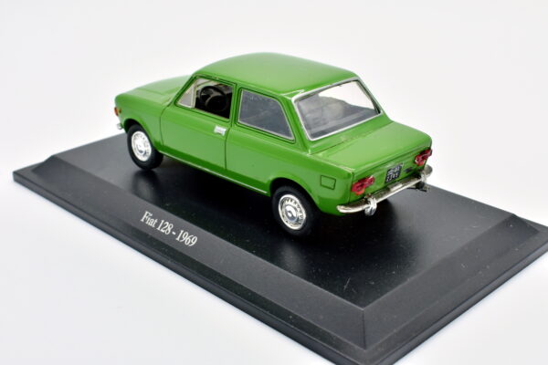 Modellino auto scala 1:43 FIAT 128 diecast collezione da edicola - immagine 4