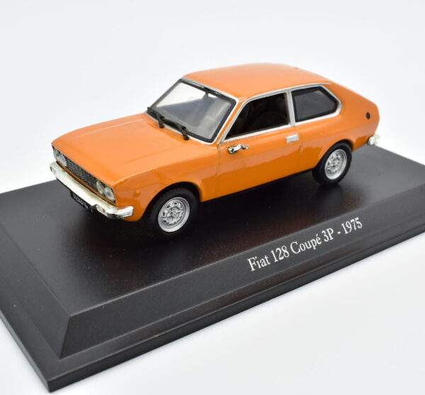 Modellino auto scala 1:43 FIAT 128 COUPE 3P diecast collezione da edicola