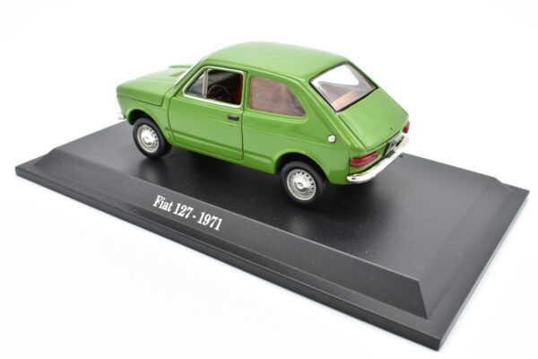 Modellino auto scala 1:43 FIAT 127 diecast collezione da edicola - immagine 4