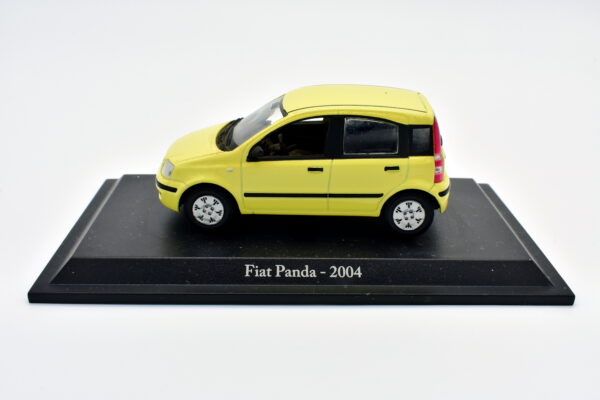 Modellino auto scala 1:43 FIAT PANDA diecast collezione da edicola - immagine 3