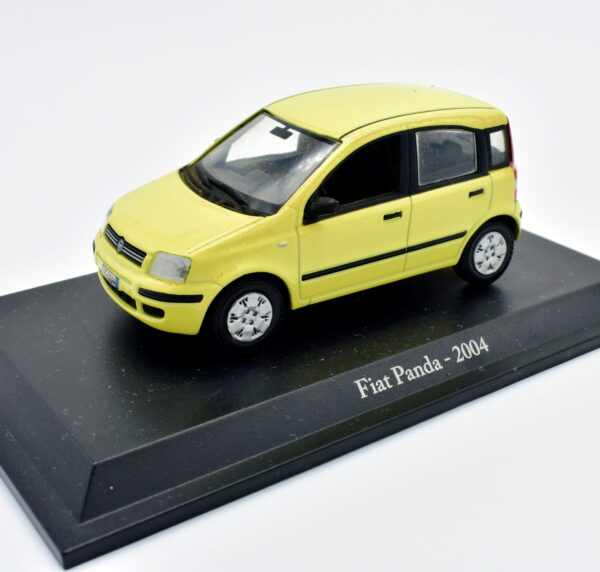 Modellino auto scala 1:43 FIAT PANDA diecast collezione da edicola