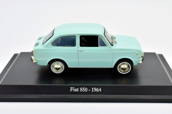 Modellino auto scala 1:43 FIAT 850 diecast collezione da edicola