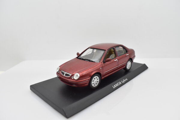 Modellino auto scala 1:43 LANCIA LYBRA diecast collezione da edicola - immagine 2