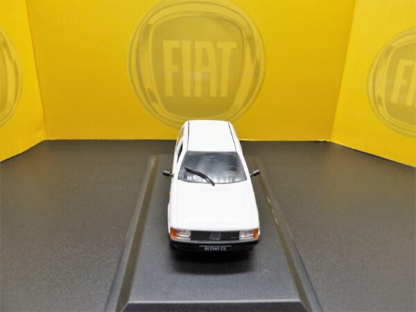 Modellino auto scala 1:43 FIAT UNO diecast collezione da edicola - immagine 3