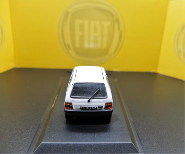 Modellino auto scala 1:43 FIAT UNO diecast collezione da edicola - immagine 5