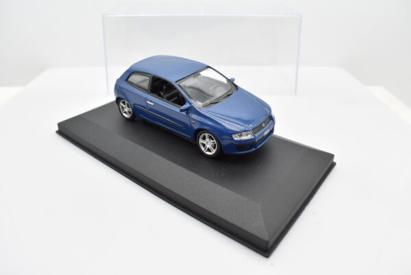 Modellino auto scala 1:43 FIAT STILO blu diecast collezione modellismo statico - immagine 4