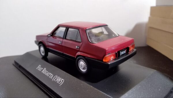 Modellino auto scala 1:43 FIAT REGATA diecast collezione da edicola - immagine 3