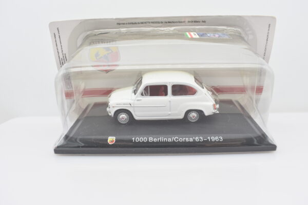 Modellino auto FIAT ABARTH 1000 BERLINA 1:43 diecast modellismo collezione ixo - immagine 5
