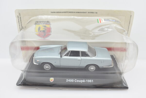 Modellino auto ABARTH 2400 COUPE scala 1:43 diecast modellismo collezione ixo - immagine 2