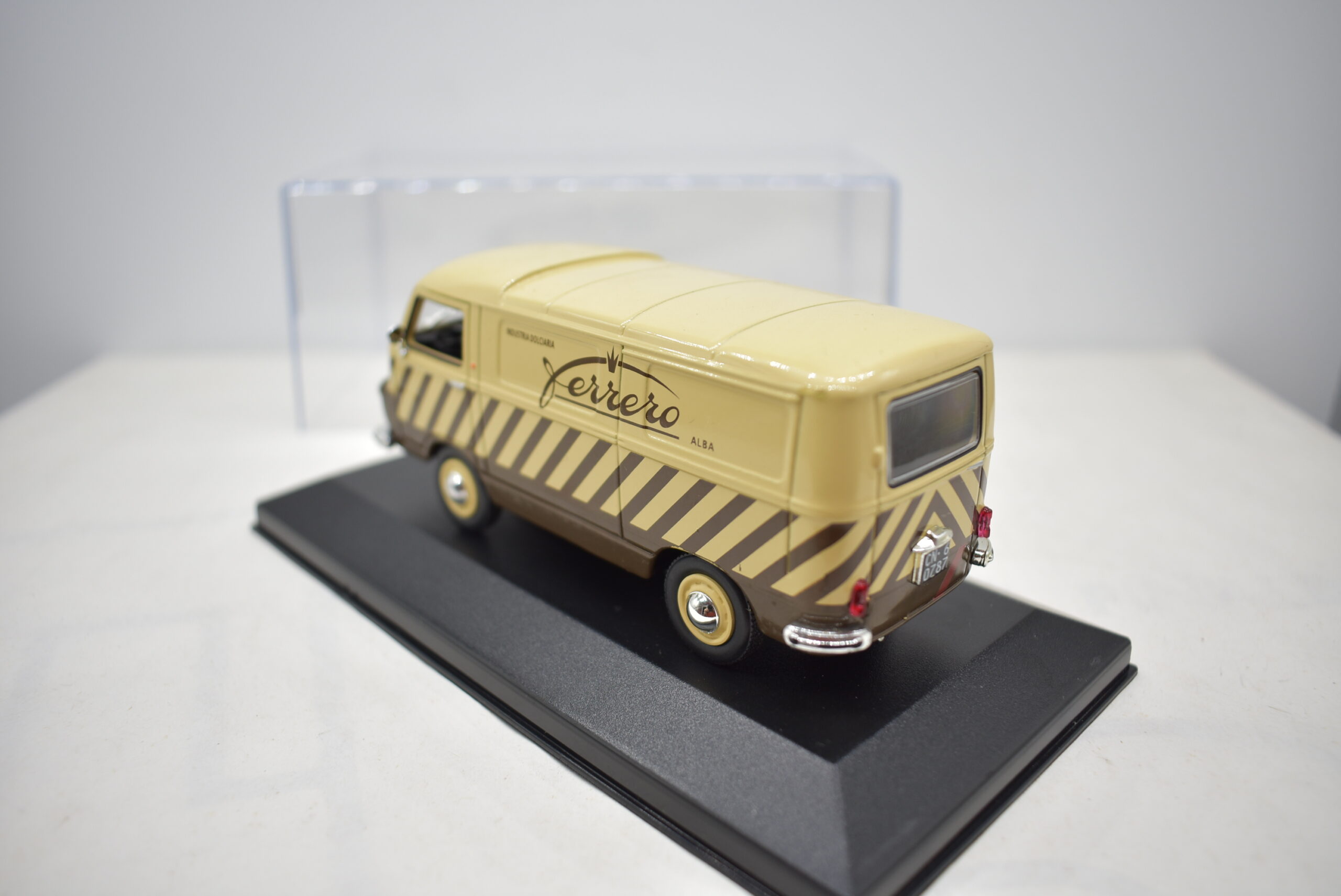 modellino auto furgone LANCIA JOLLY FERRERO veicoli pubblicitari d'epoca scala 1:43 collezione - immagine 4