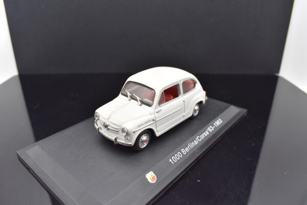 Modellino auto FIAT ABARTH 1000 BERLINA 1:43 diecast modellismo collezione ixo - immagine 3