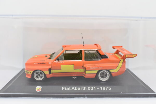 Modellino auto FIAT 131 ABARTH 031 1:43 diecast modellismo collezione ixo - immagine 7