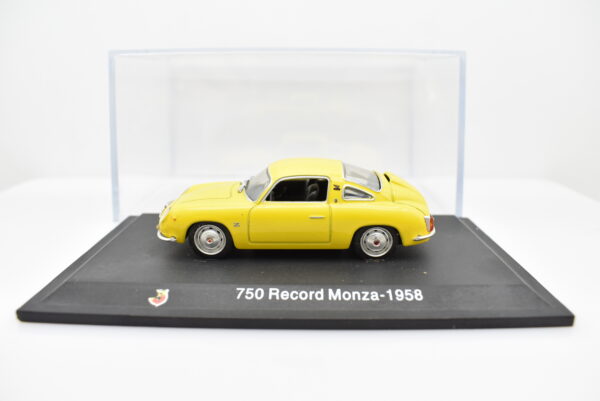 Modellino auto FIAT ABARTH 750 RECORD 1:43 diecast modellismo collezione ixo - immagine 2