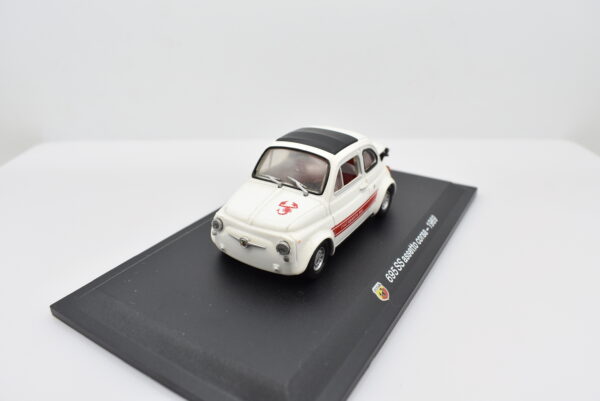 Modellino auto FIAT ABARTH 695 SS ASSETTO 1:43 diecast modellismo collezione ixo - immagine 3