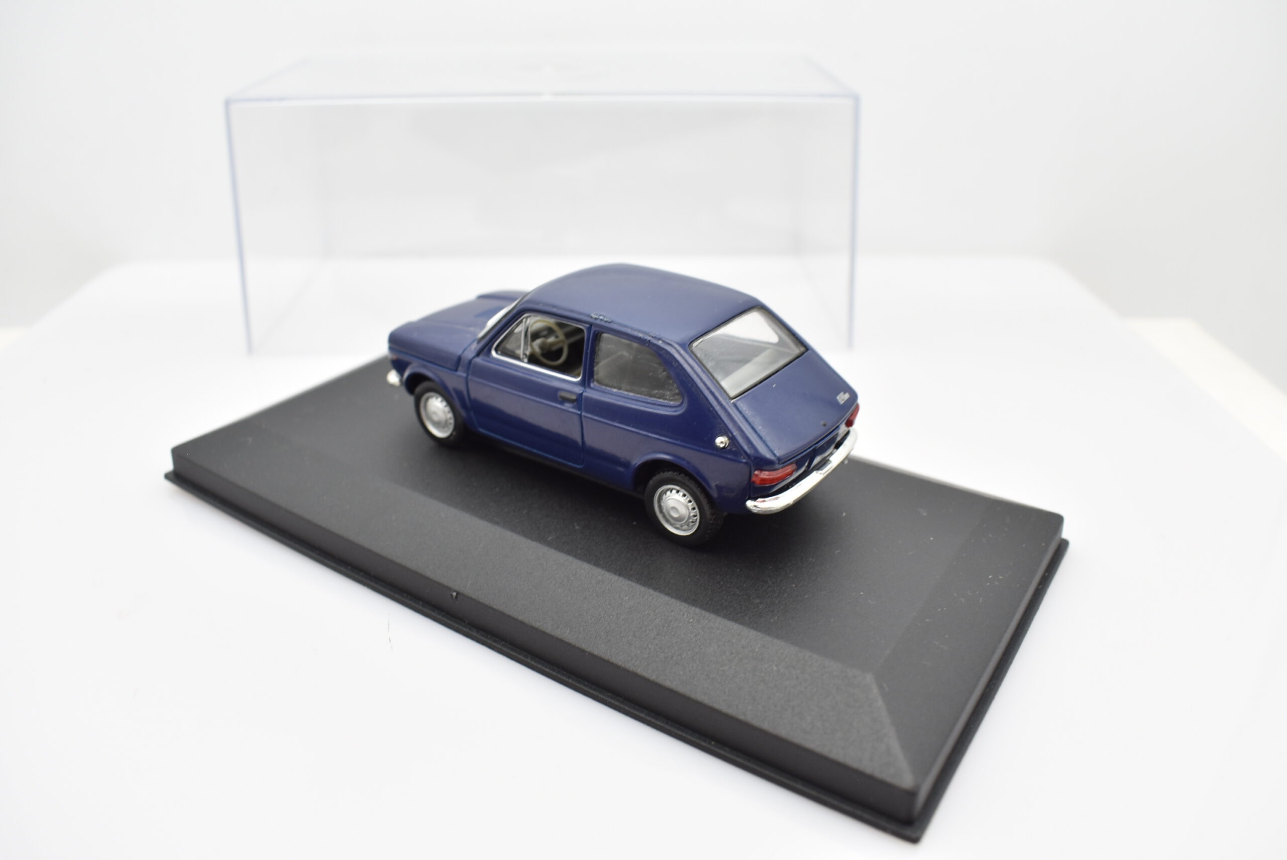 Modellini auto da collezione scala 1:43 FIAT 127 diecast modellismo statico - immagine 3