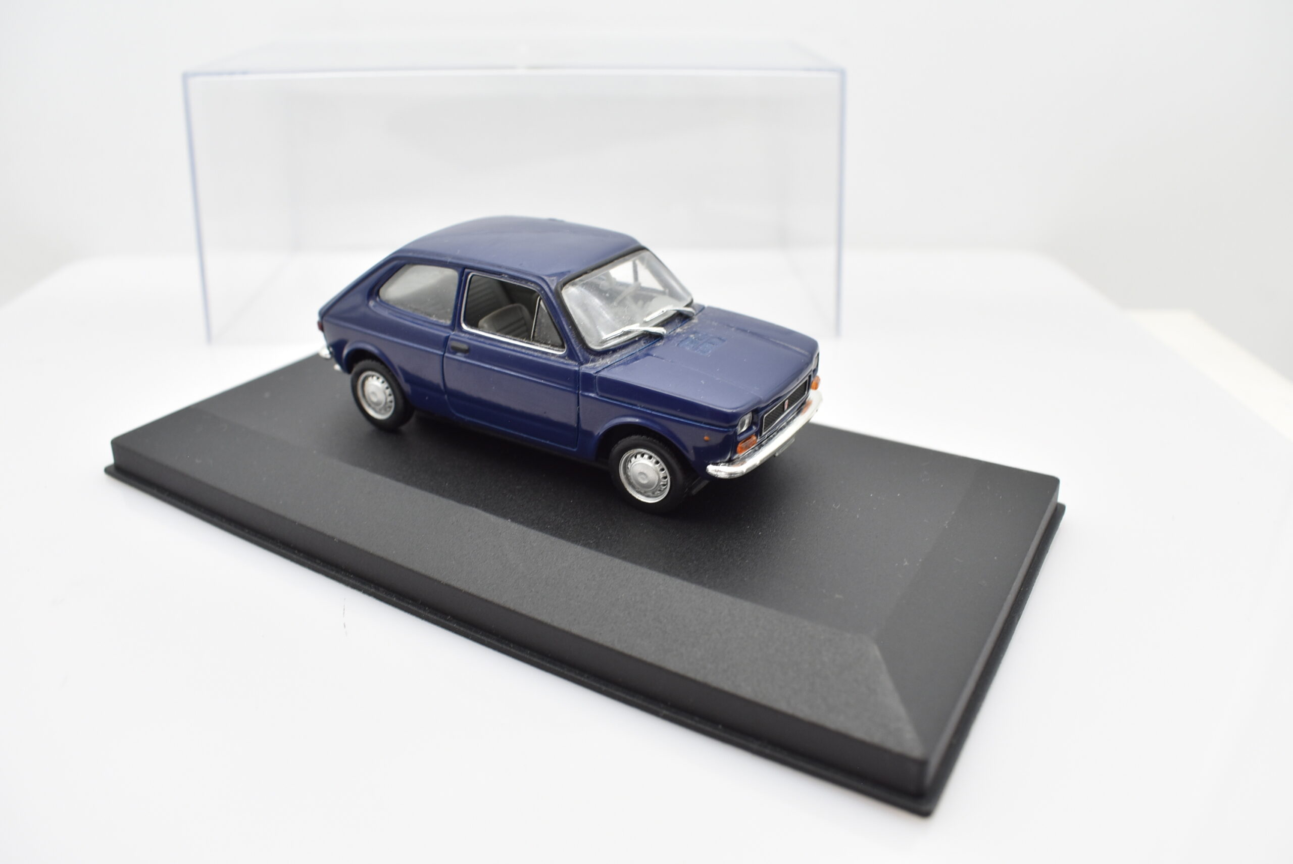 Modellini auto da collezione scala 1:43 FIAT 127 diecast modellismo statico - immagine 4