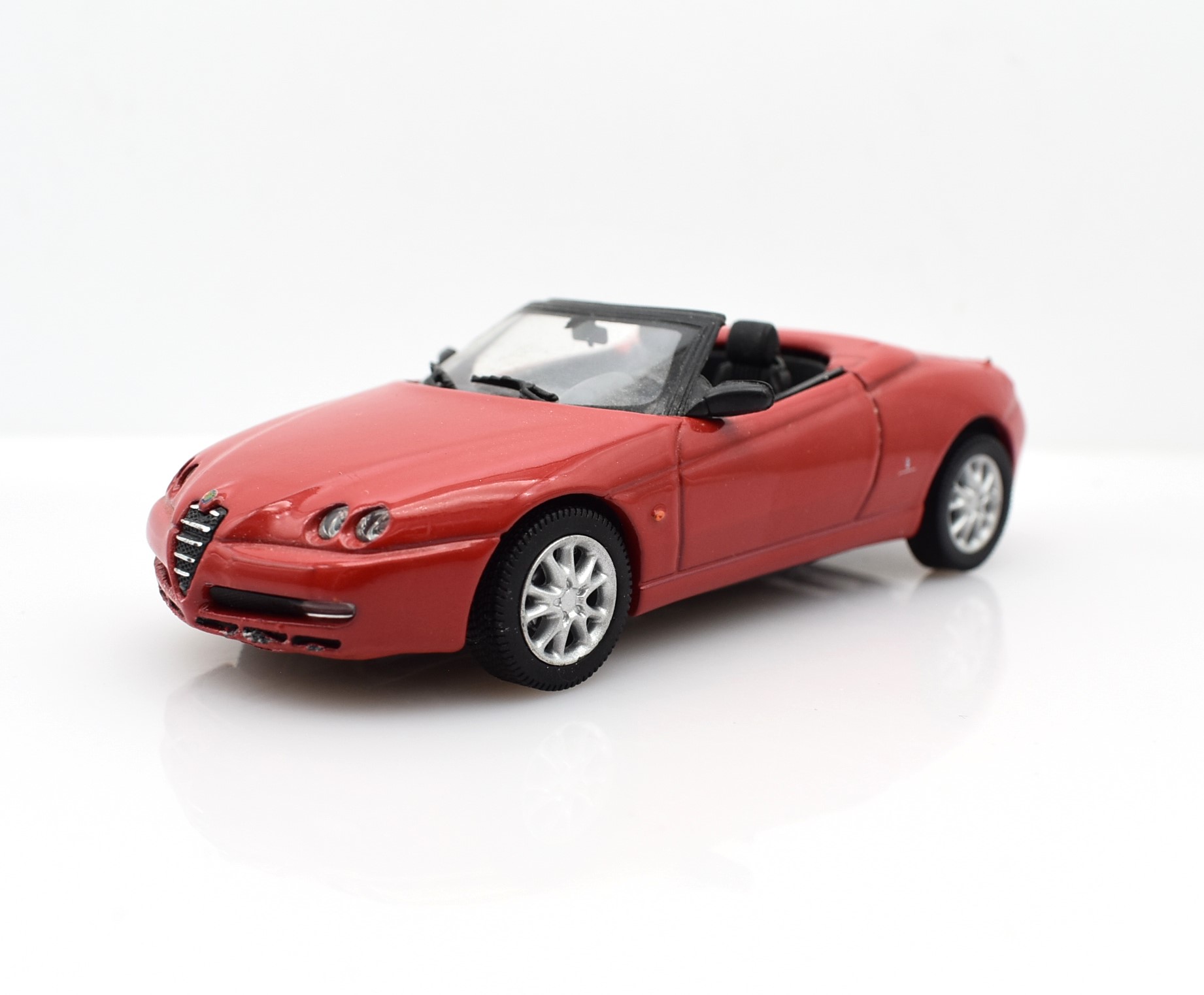 Modellini auto da collezione scala 1:43 ALFA ROMEO SPIDER diecast modellismo statico