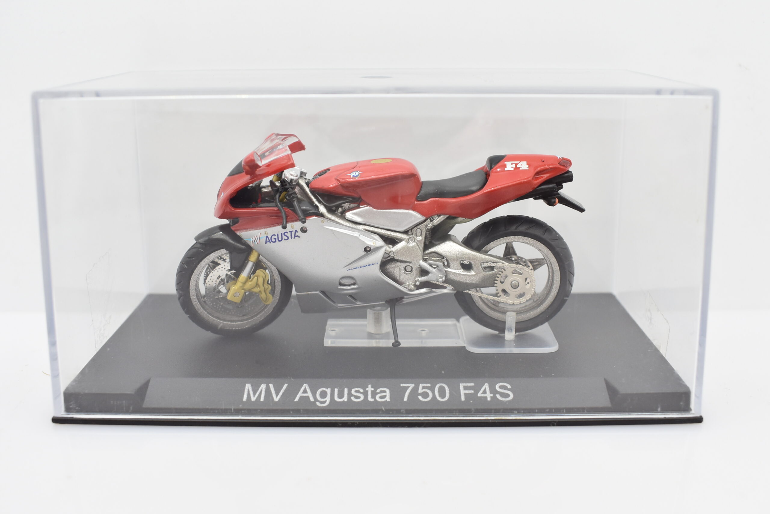 Maquette Moto 1/18 MV Agusta 750 F4S 2002 - Marque Welly, Socle Inclus - Occasion Très Bon état