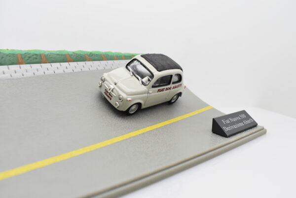 Modellino auto FIAT 500 DERIVAZIONE ABARTH scala 1:43 diecast collezione - immagine 3