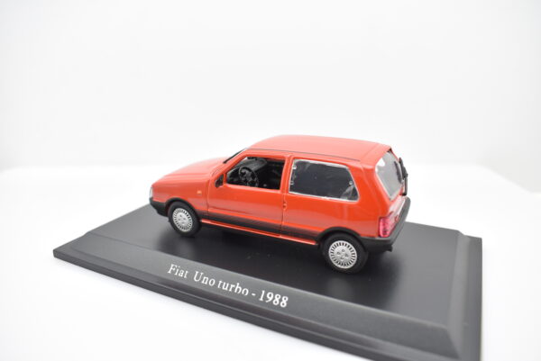 Modellino auto scala 1:43 FIAT UNO TURBO diecast collezione da edicola - immagine 4