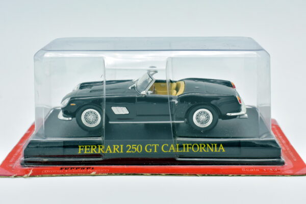 Modellini auto FERRARI 250 CALIFORNIA scala 1:43 da collezione edicola ixo modellismo diecast - immagine 2