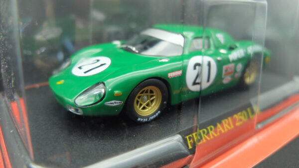 Modellini auto FERRARI 250 LM scala 1:43 da collezione edicola ixo modellismo diecast - immagine 3