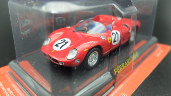 modellini auto FERRARI 250 P scala 1:43 da collezione edicola ixo modellismo diecast - immagine 3
