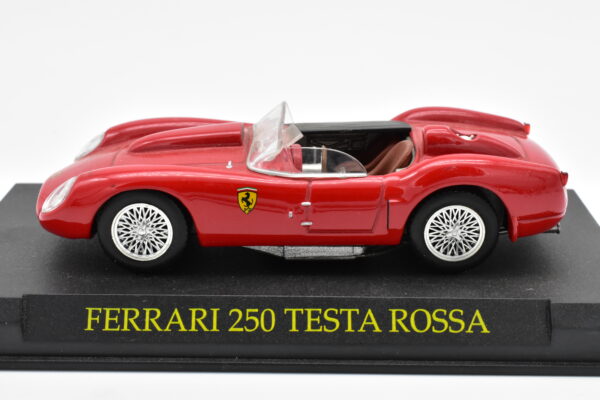 Modellini auto FERRARI 250 TESTA ROSSA scala 1:43 da collezione edicola ixo modellismo diecast - immagine 2