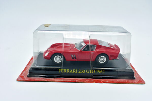 Modellini auto FERRARI 250 GTO '62 scala 1:43 da collezione edicola ixo modellismo diecast - immagine 2