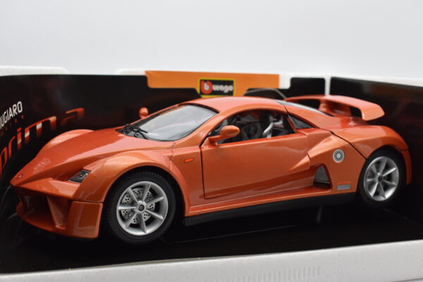 Modellino auto PRIMA GIUGIARO scala 1:18 Burago diecast modellismo da collezione - immagine 4
