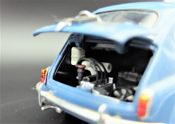 Modellino auto FIAT 600 D scala 1/24 diecast modellismo collezione epoca - immagine 8